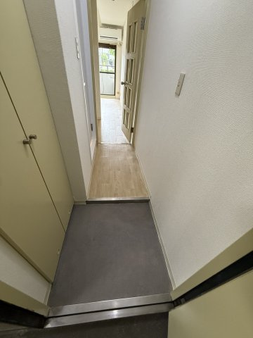 【玄関】 | メゾン・ド・エトレーヌ