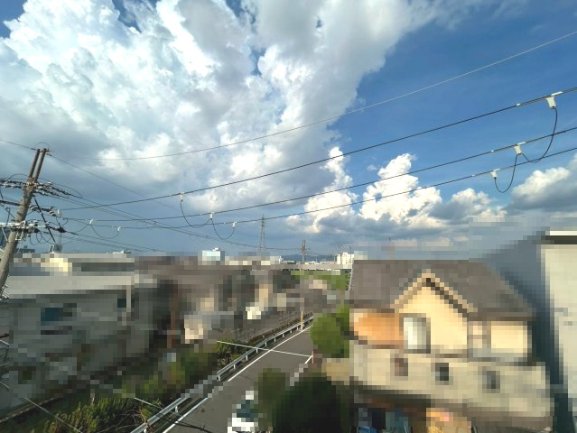 【成約済】向日市鶏冠井町沢ノ東の展望|閑静な住宅地が広がる眺望。