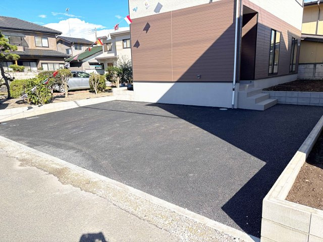 結城市結城第45　新築戸建て　1号棟の駐車場|カースペースは2台お停めいただけます♪