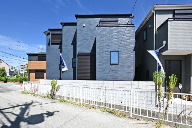 リーブルガーデン西昆陽1丁目新築一戸建て│2SLDK+畳コーナー│駐車1台可