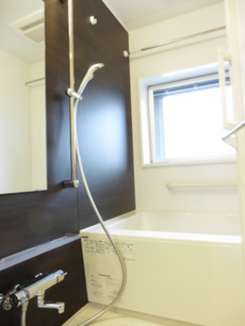 渋谷区広尾１丁目の賃貸マンションの浴室