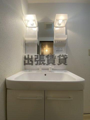 仲介手数料0円！！ブルーサウスマンションの独立洗面台