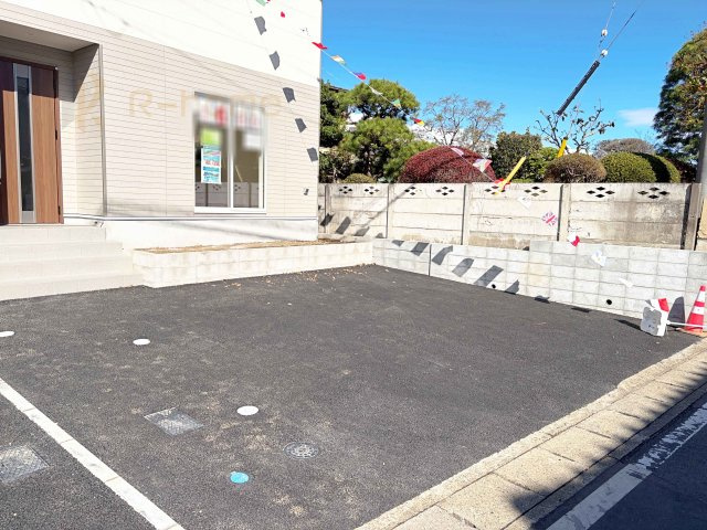 結城市結城第45　新築戸建て　3号棟の駐車場|カースペースは2台お停めいただけます♪