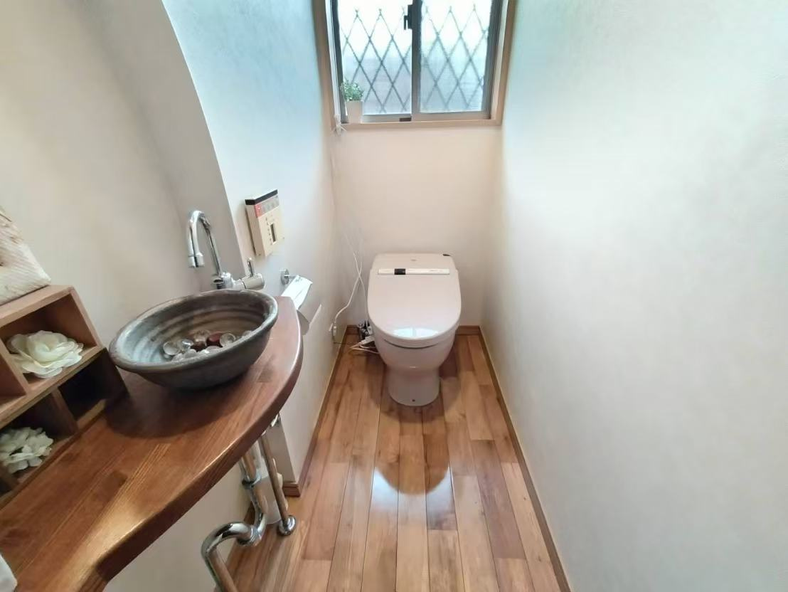 桜井市浅古のトイレ|温水洗浄便座付きトイレ