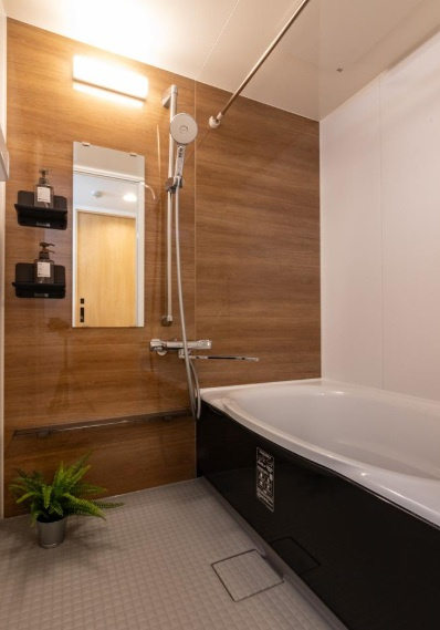 サングレール・フェニング　鳳西町　フルリノベーション物件の浴室