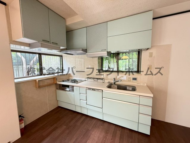 田宮本町戸建　賃貸のキッチン|コンパクトなキッチンで掃除もラクラク