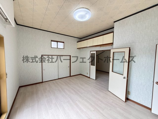 田宮本町戸建　賃貸の居間・リビング|ゆったりとしたリビングです