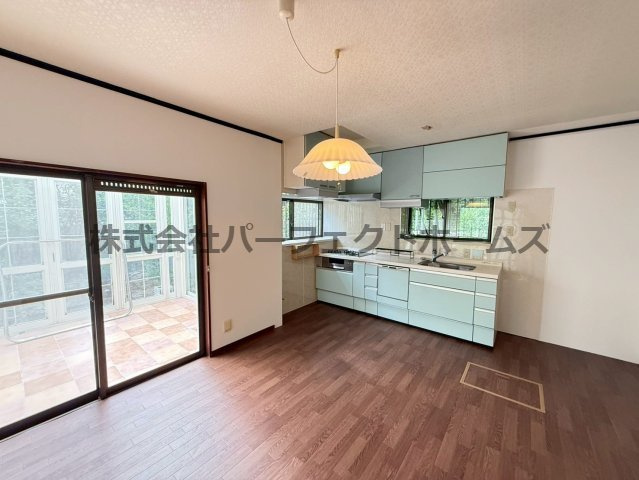 田宮本町戸建　賃貸の居間・リビング|使いやすいリビングです