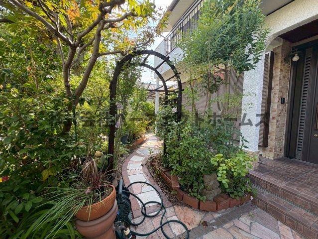 田宮本町戸建　賃貸のエントランス|建物の内部です