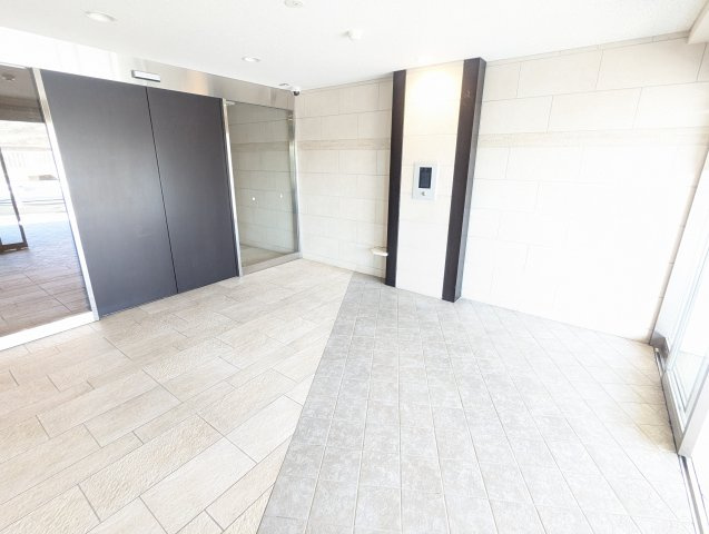 リリーベル墨田リバーコーストのエントランス