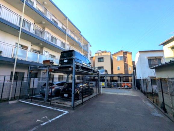 リリーベル墨田リバーコーストの駐車場