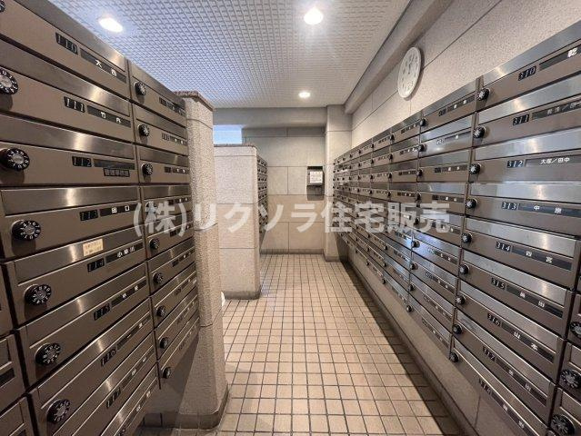 ハイム鴻池の設備|集合ポスト
■物件内覧・資金計画相談・住宅ローン相談、リフォーム相談、お問合せ受付中■
※当日・翌日のご内覧、ご相談はお電話でのお問合せがスムーズです！