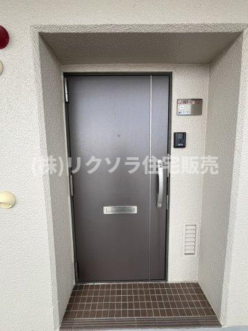 ハイム鴻池の玄関|■物件内覧・資金計画相談・住宅ローン相談、リフォーム相談、お問合せ受付中■
※当日・翌日のご内覧、ご相談はお電話でのお問合せがスムーズです！