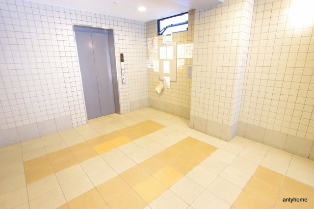 エスリード新大阪第8　仲介手数料無料のロビー