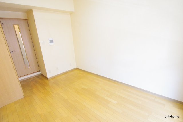 エスリード新大阪第8　仲介手数料無料の居間・リビング