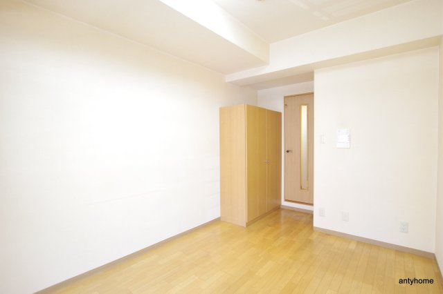 エスリード新大阪第8　仲介手数料無料の洋室