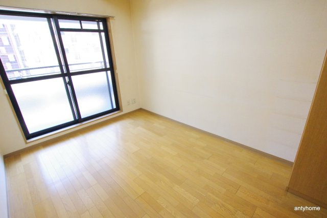 エスリード新大阪第8　仲介手数料無料の寝室