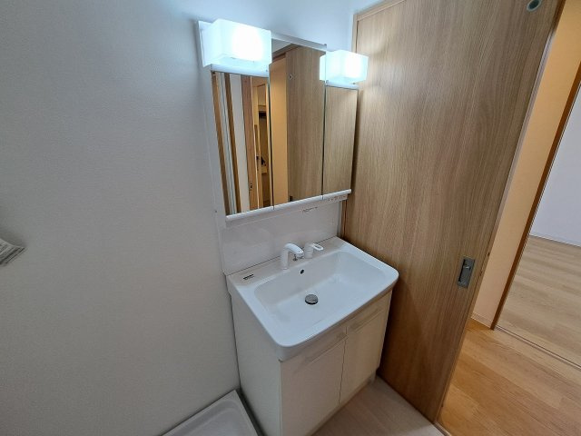 ユーレジデンス武庫川の洗面所