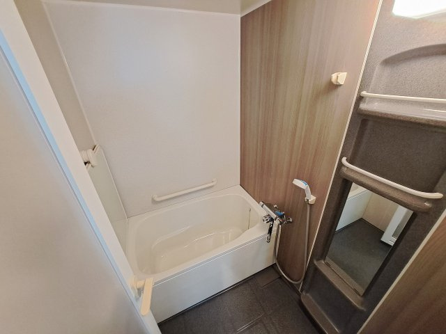 ユーレジデンス武庫川の浴室