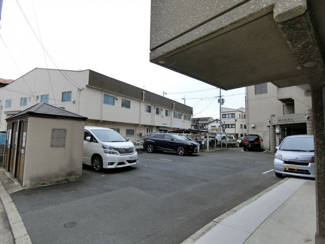 グランドハイツ小柳の周辺