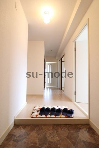 グランドハイツ小柳の玄関