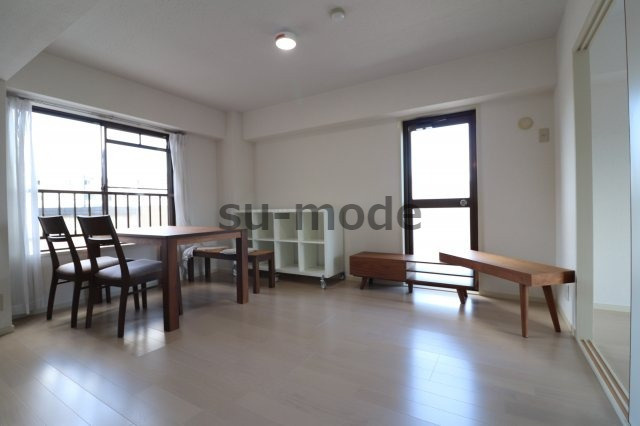 グランドハイツ小柳の居間・リビング