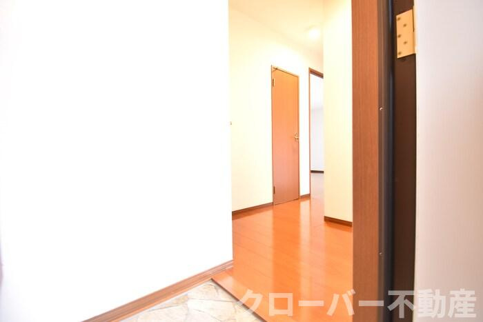 プロヴァンス土器東 B棟の玄関|玄関