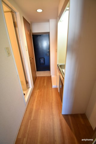 エスリード新大阪第5　仲介手数料無料の玄関