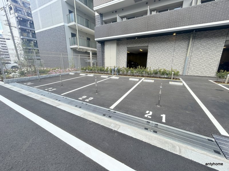 エスリード新大阪ザ・プレミアEAST　仲介手数料無料の駐車場
