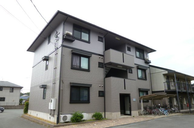 ハイカムール国分Ⅱの外観|外観は落ち着いています