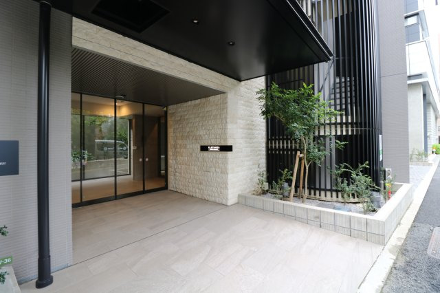 【エントランス】