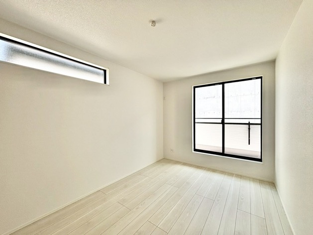 グラファーレ碧南市大浜上町　全3棟　新築住宅の洋室
