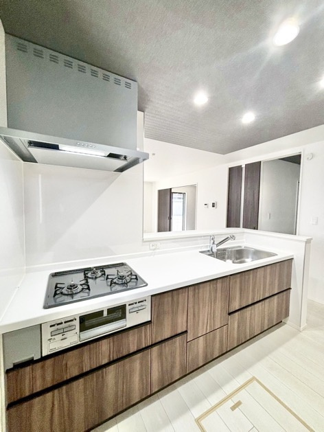 グラファーレ碧南市大浜上町　全3棟　新築住宅のキッチン