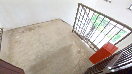 ブルーアイ羽尾の玄関