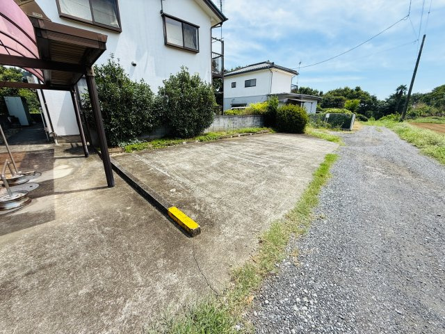 ブルーアイ羽尾の駐車場|４台可能