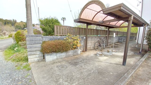 ブルーアイ羽尾の駐輪場