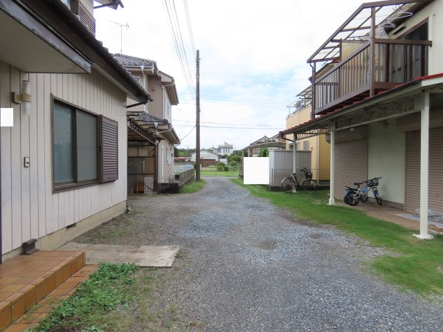 川越市笠幡売地の前面道路含む現地写真
