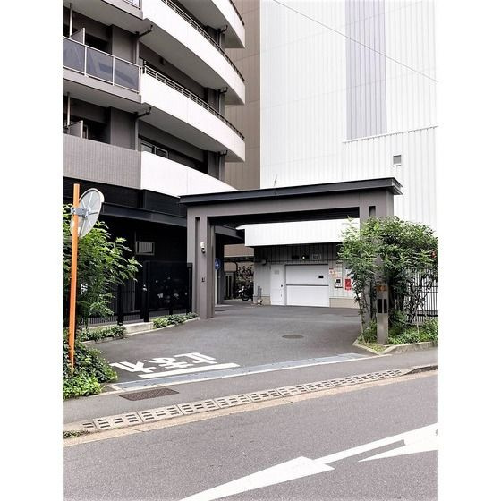 ルミナリータワー池袋のエントランス