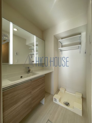 D-Sereno富士見町の洗面所