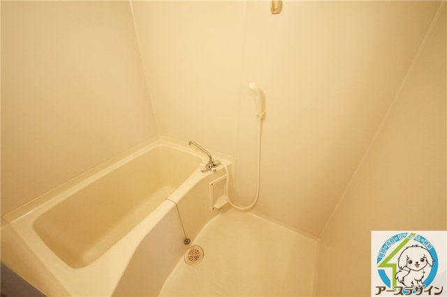 ドルフィン別府の浴室