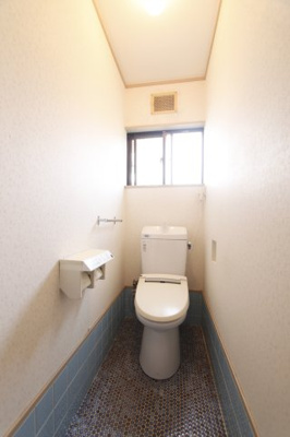 【トイレ】 | 香芝市穴虫3131-64テラスハウス | トイレもきれいです