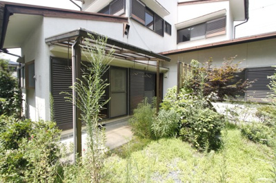 【庭】 | 香芝市穴虫3131-64テラスハウス | お庭が付いています