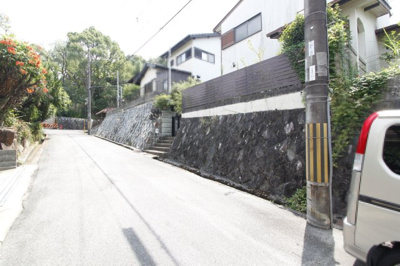 【その他】 | 香芝市穴虫3131-64テラスハウス | 前面道路です