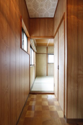 【内装】 | 香芝市穴虫3131-64テラスハウス | ２階の廊下です