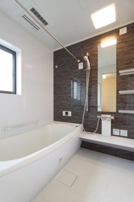 【浴室】 | 香芝市穴虫3131-64テラスハウス | 日々の暮らしに欠かせないお風呂です