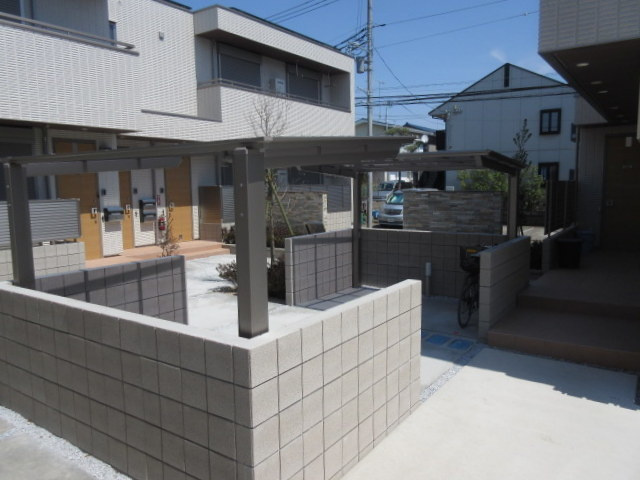 パルフェ鵠沼Ｃのその他共用部分|屋根付き駐輪場