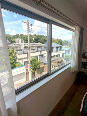 【居間・リビング】 | ■230万円大幅値下げ■高槻市南平台一丁目■角地