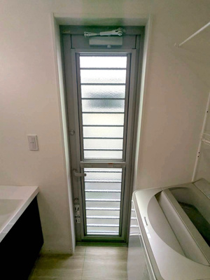 【洗面所】 | ■230万円大幅値下げ■高槻市南平台一丁目■角地