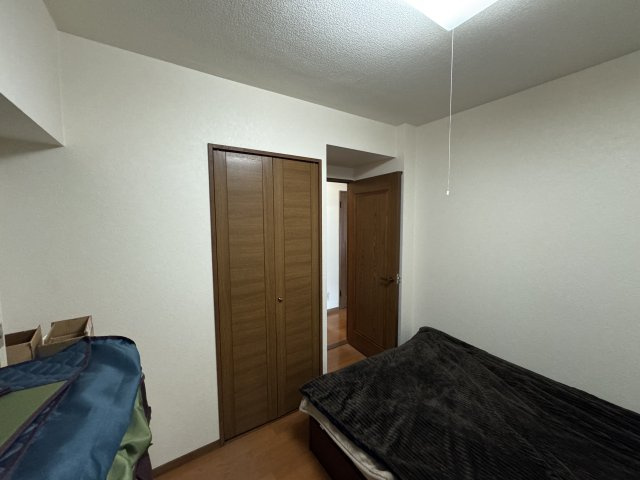 -三丁目不動産-シティホームズ行田弐番館-の洋室