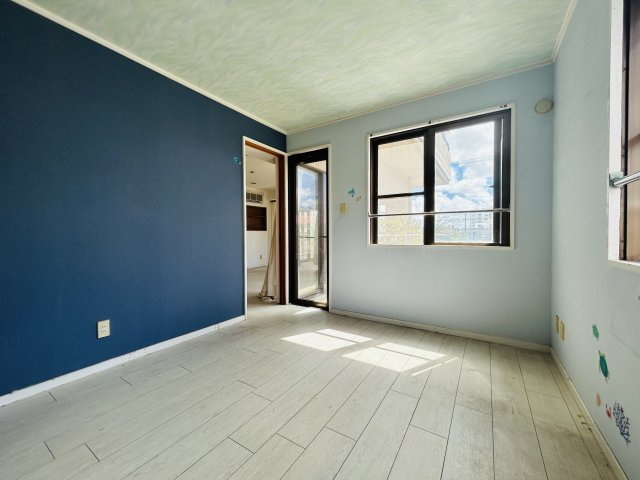 コスタヴェルデの洋室